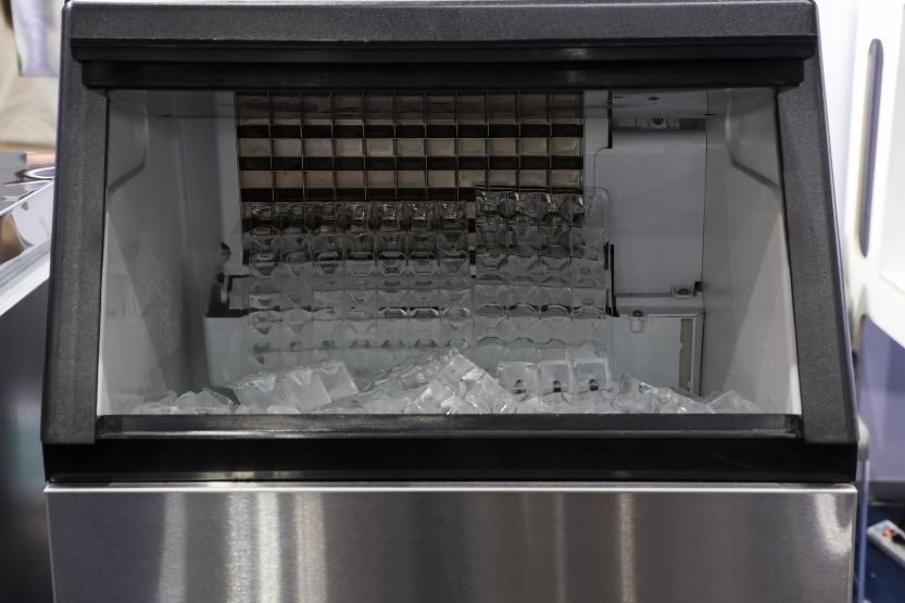 How To Clean A Commercial Ice Maker？(图1)